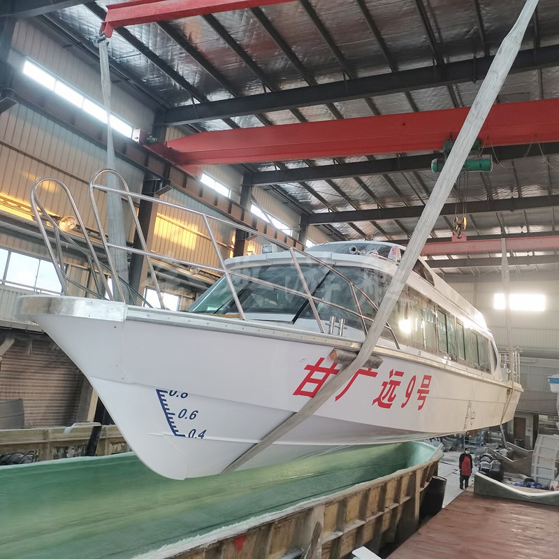 廠家供應(yīng)玻璃鋼客船，巡邏艇，交通艇，公務(wù)接待艇，觀光艇，游艇